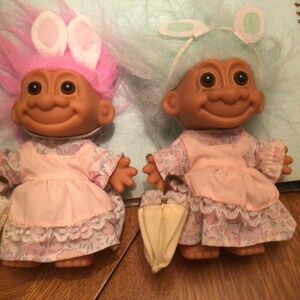 2 RUSS BERRIE Easter troll dolls